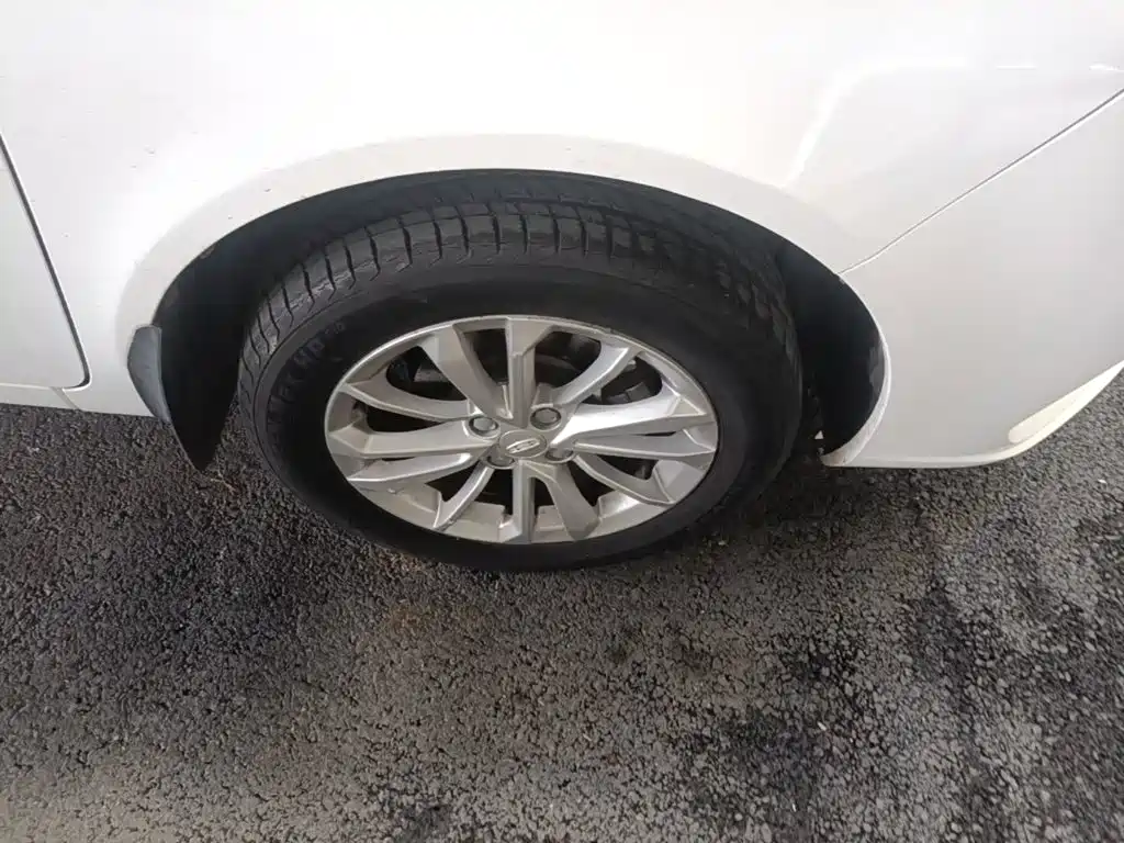 Geely Vision — миниатюра 12