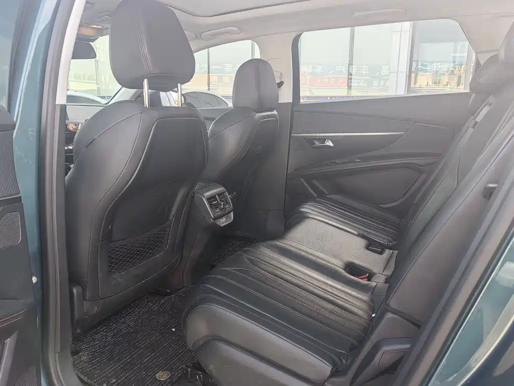 Peugeot 5008 2017 380THP 7 мест