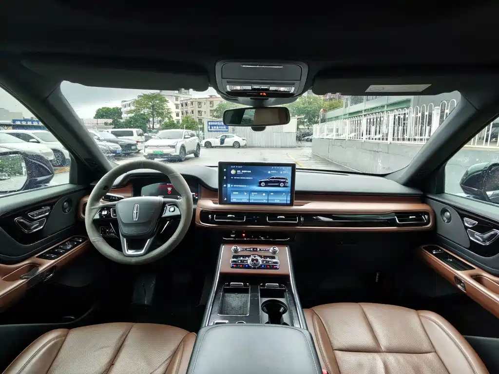 Lincoln Aviator — миниатюра 9