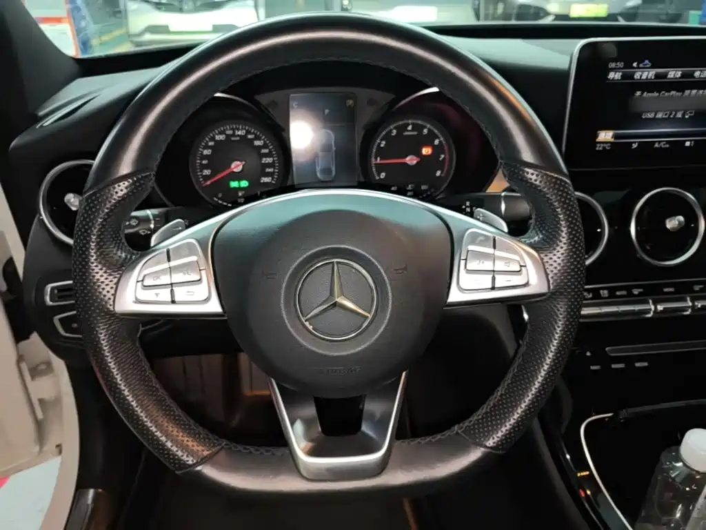 Mercedes-Benz C-Class — миниатюра 11