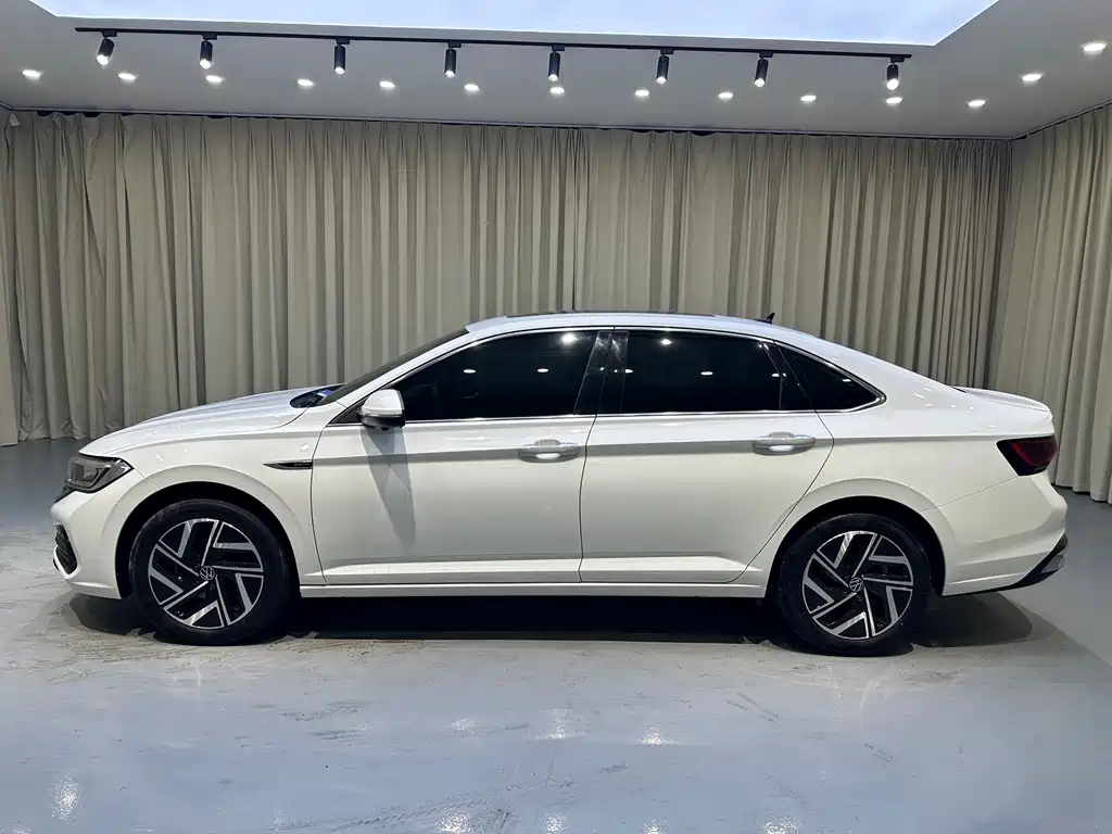 Volkswagen Sagitar 2023 280TSI DSG Plus