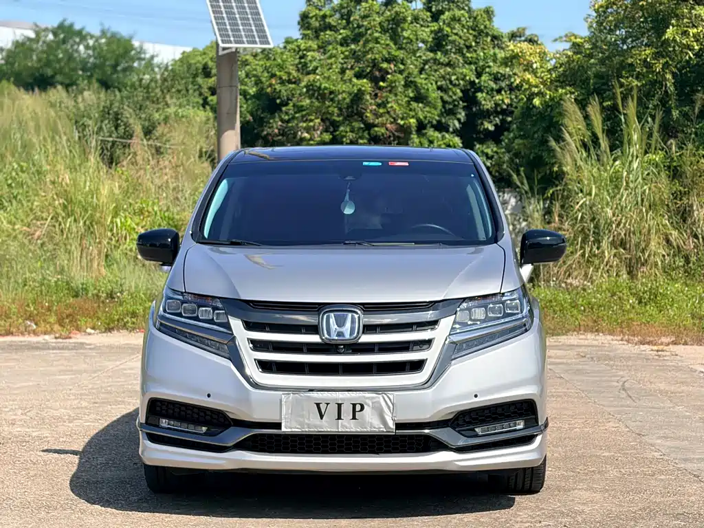 Honda Elysion — миниатюра 2