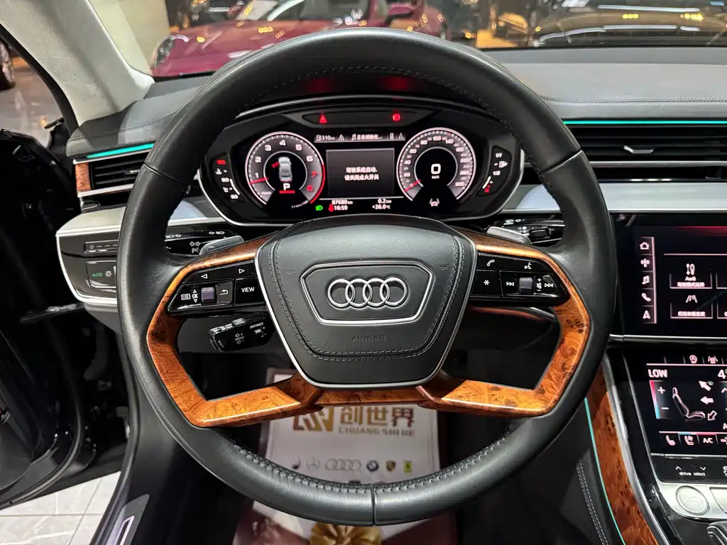 Audi A8 — миниатюра 12