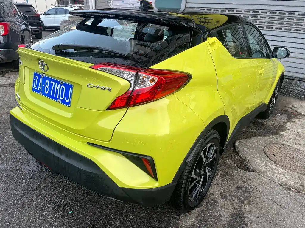 TOYOTA C HR