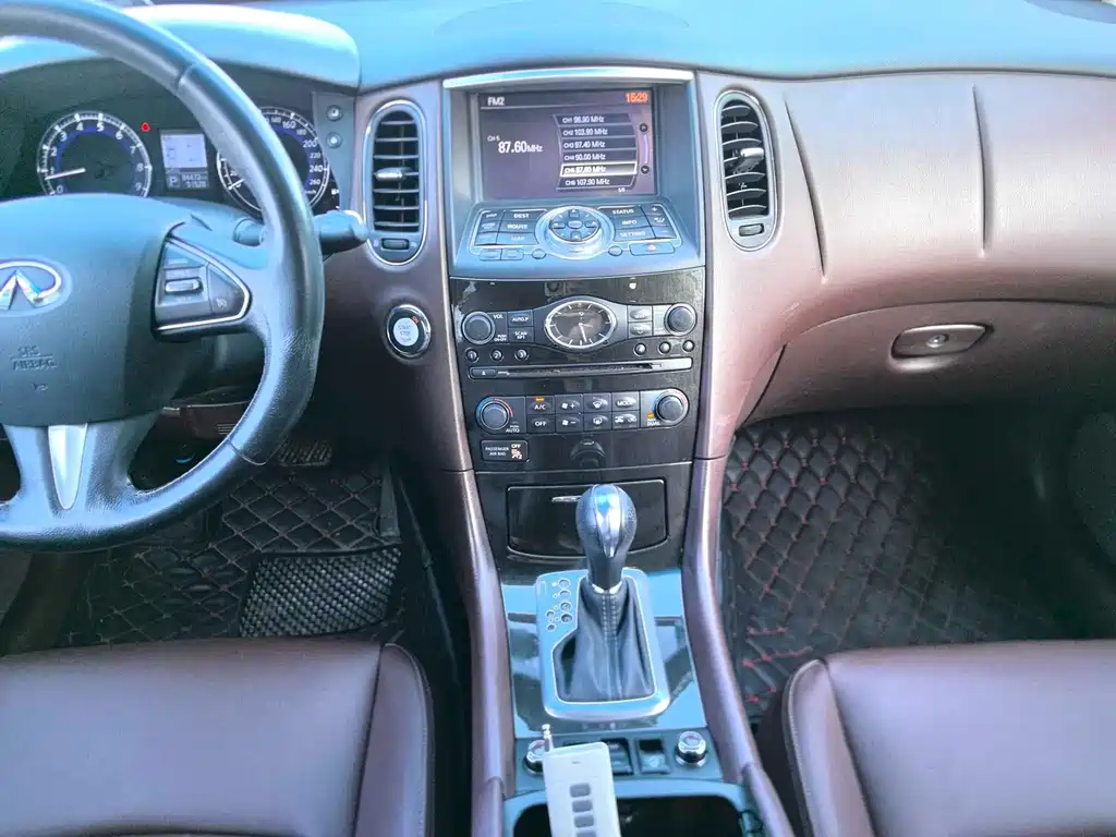 Infiniti QX50 — миниатюра 8