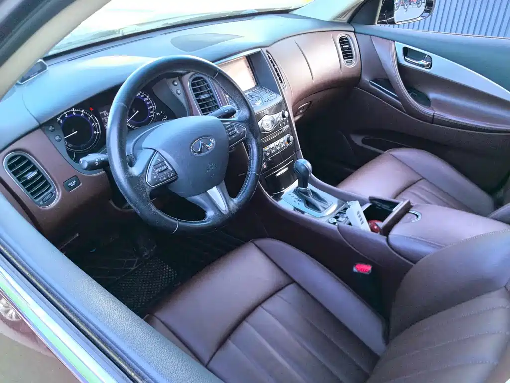 Infiniti QX50 — миниатюра 15