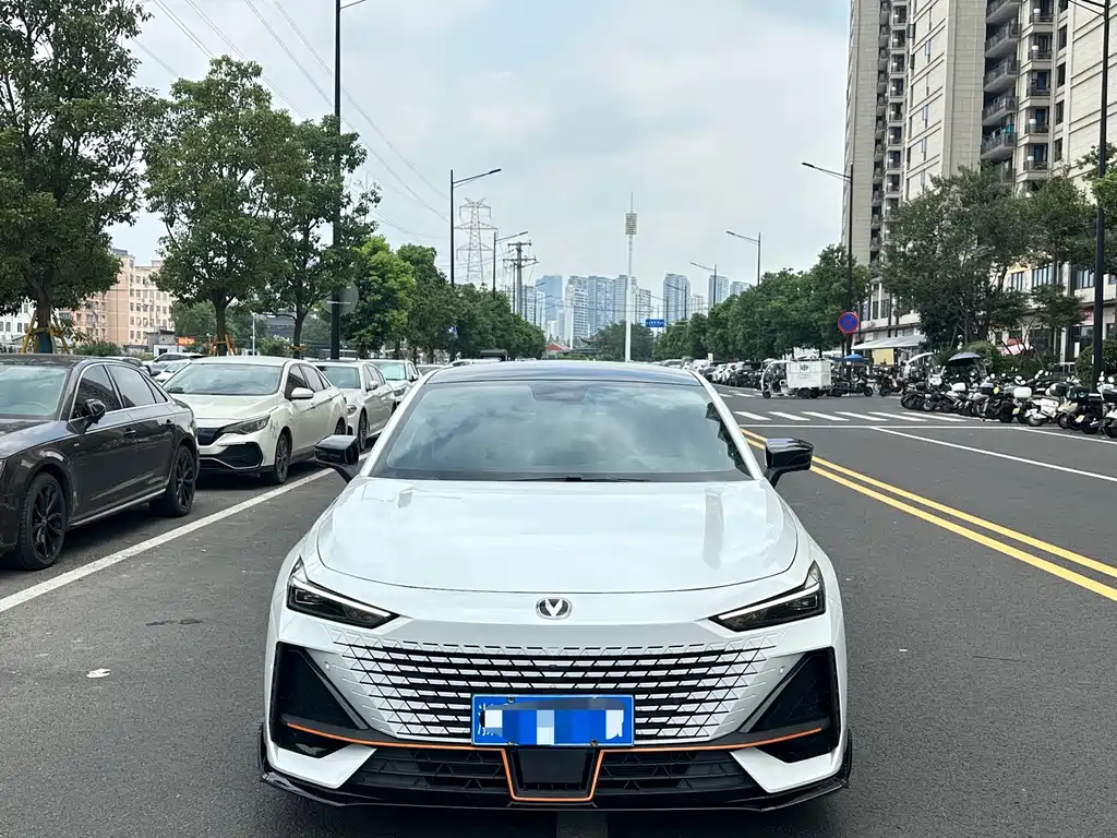 Changan UNI-V — миниатюра 2