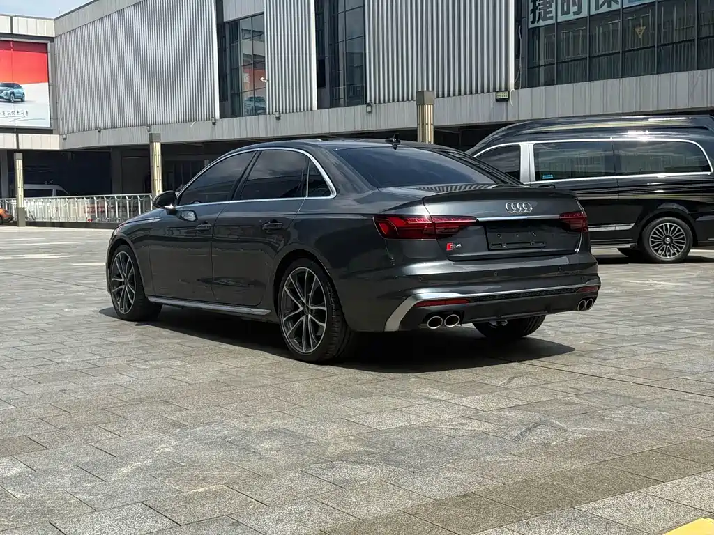Audi S4 — миниатюра 13