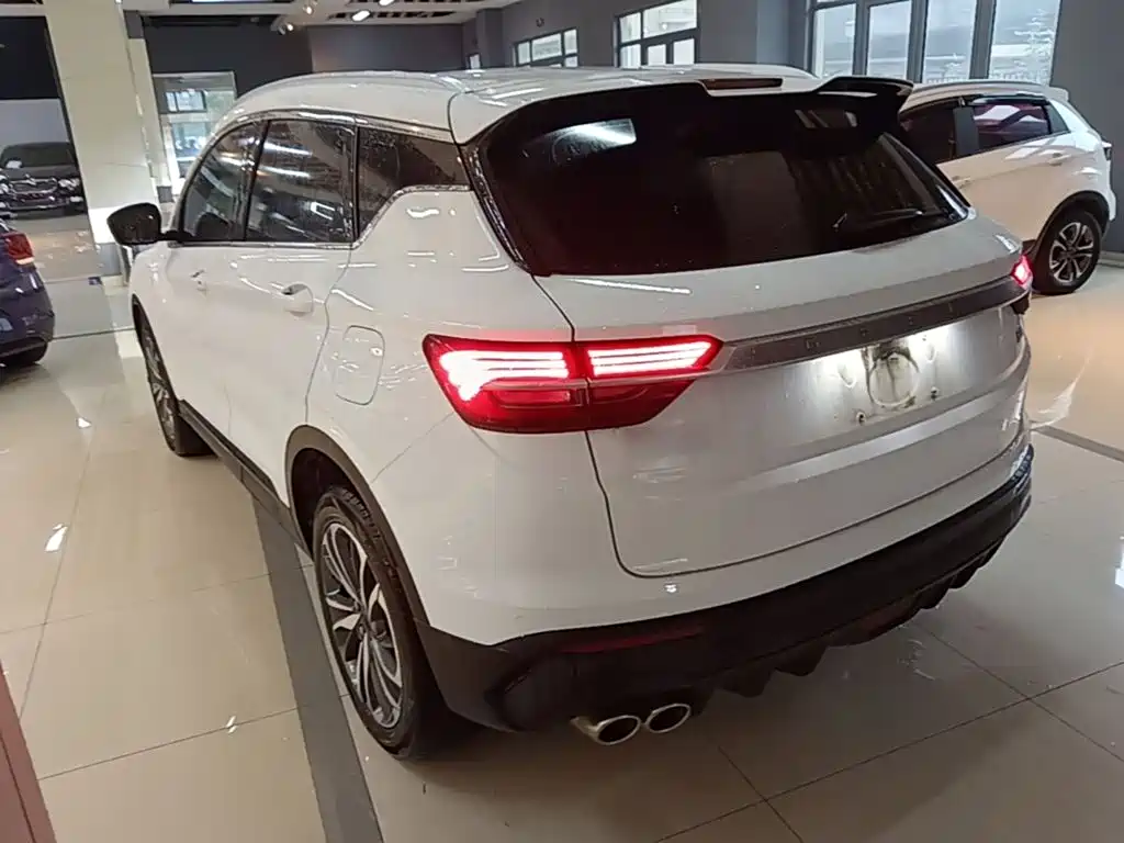 Geely Binyue — миниатюра 5