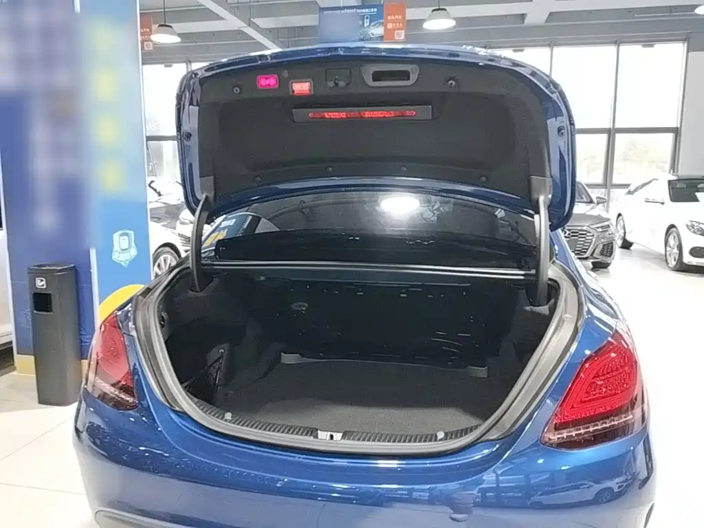 Mercedes-Benz C-Class — миниатюра 19