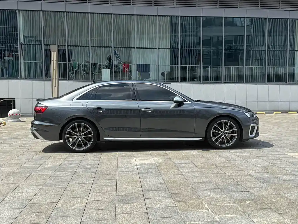 Audi S4 — миниатюра 10