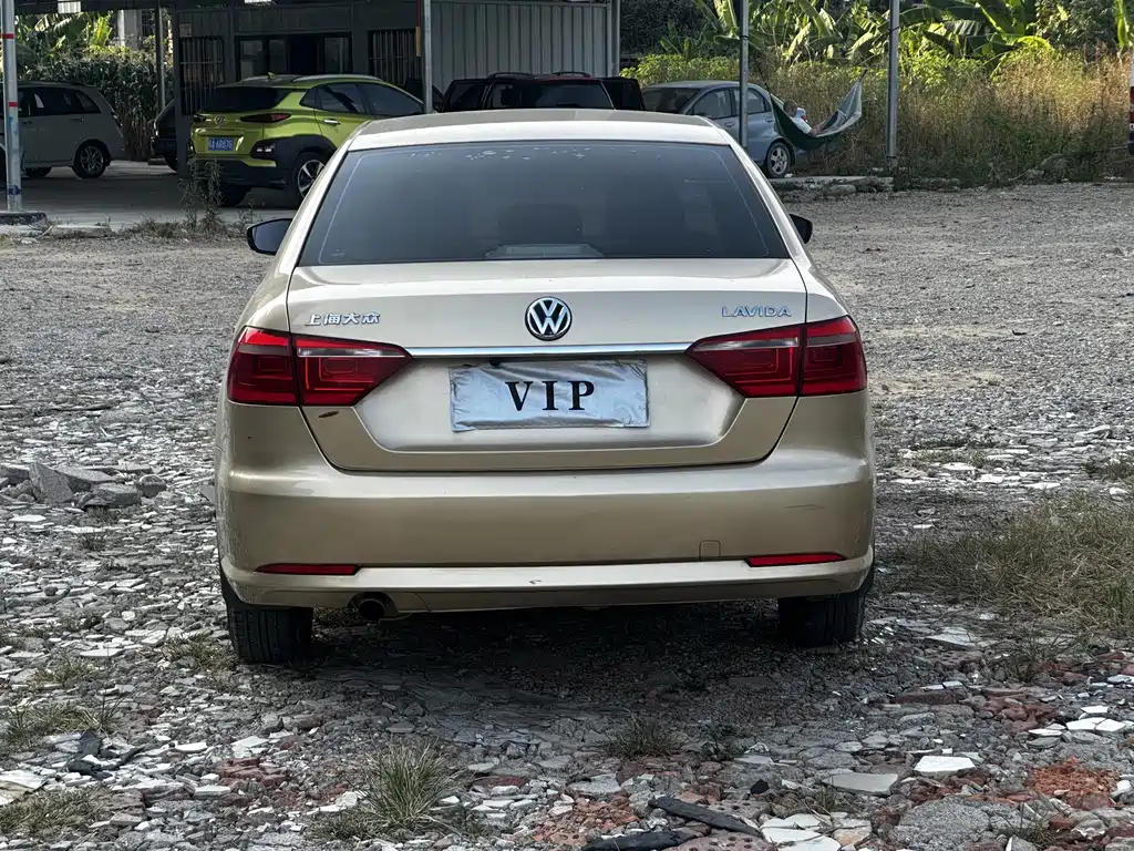 Volkswagen Lavida — миниатюра 9