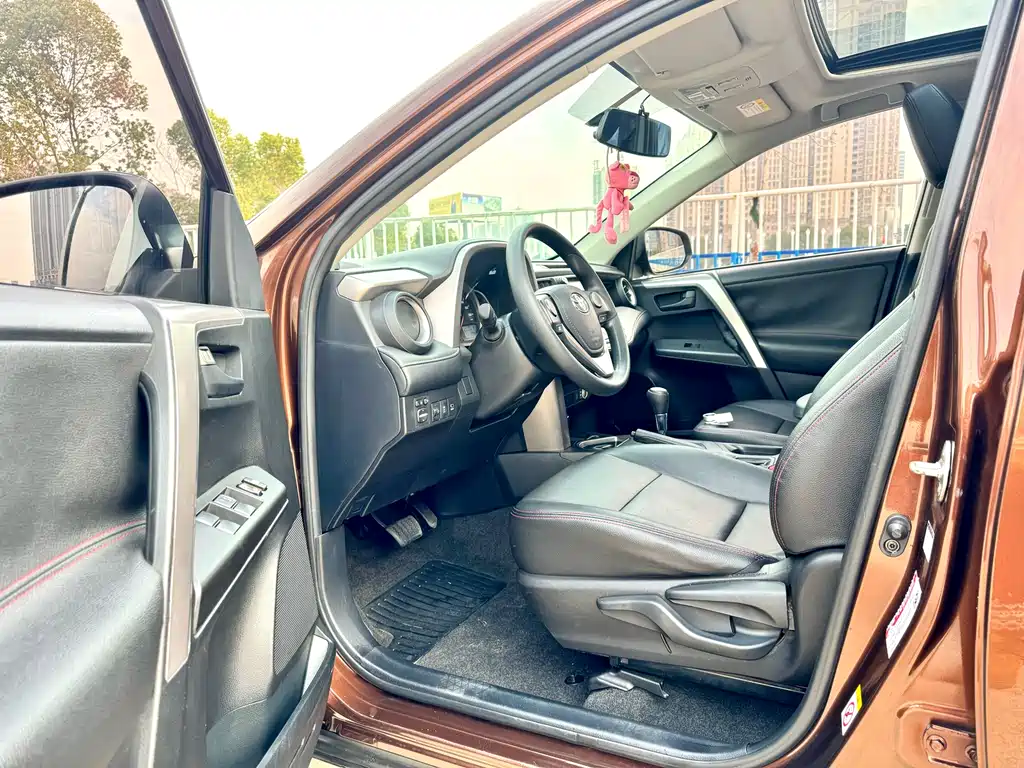 TOYOTA RAV4 RONGFANG