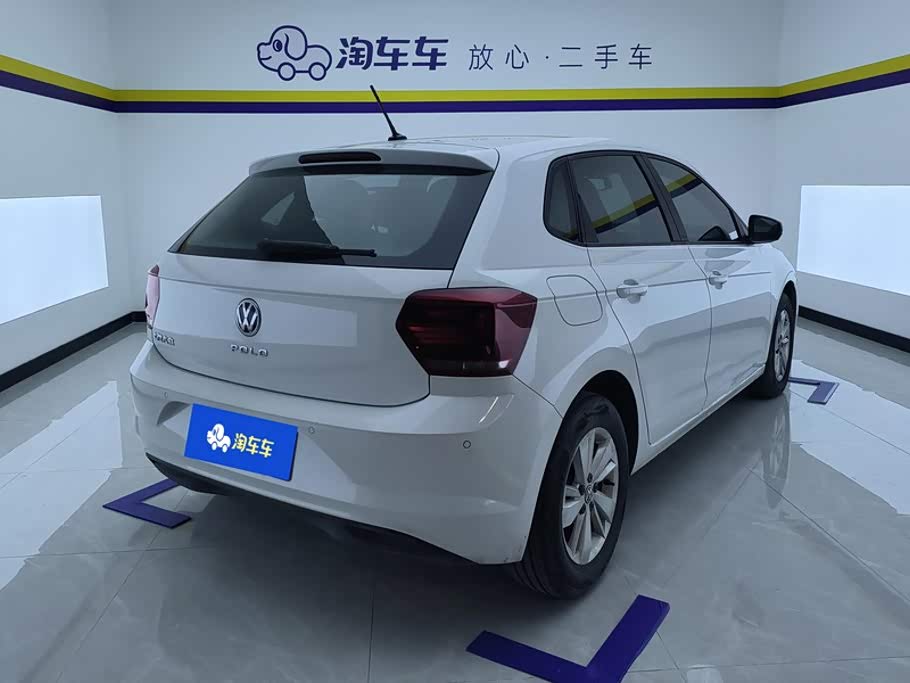 Volkswagen Polo 1.5 л 2023 г. Белый, пробег 40100 км