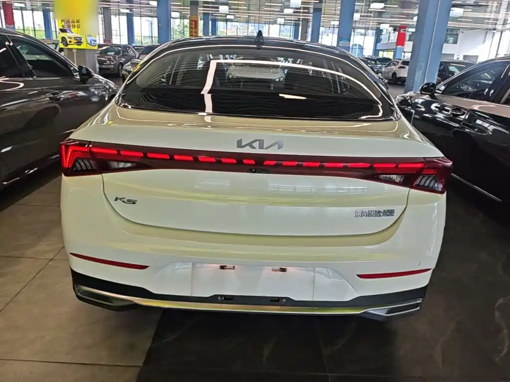 Kia K5 — миниатюра 6