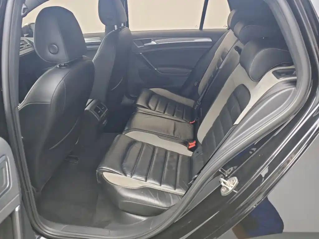 Volkswagen Golf — миниатюра 17