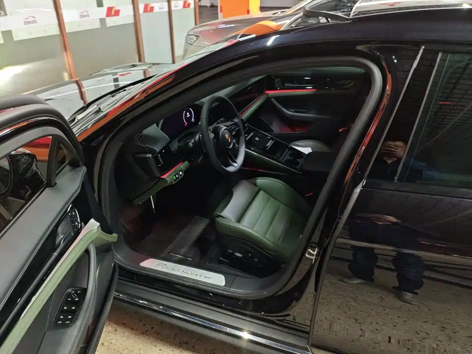 Porsche Panamera — миниатюра 6