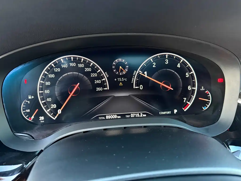 BMW 5 Series — миниатюра 23