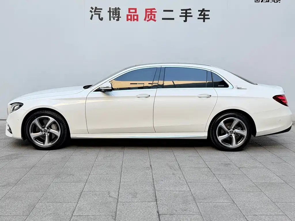 Mercedes-Benz E-Class — миниатюра 3