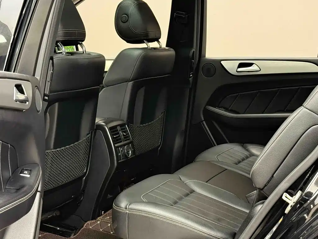 Mercedes-Benz GL-Class — миниатюра 6