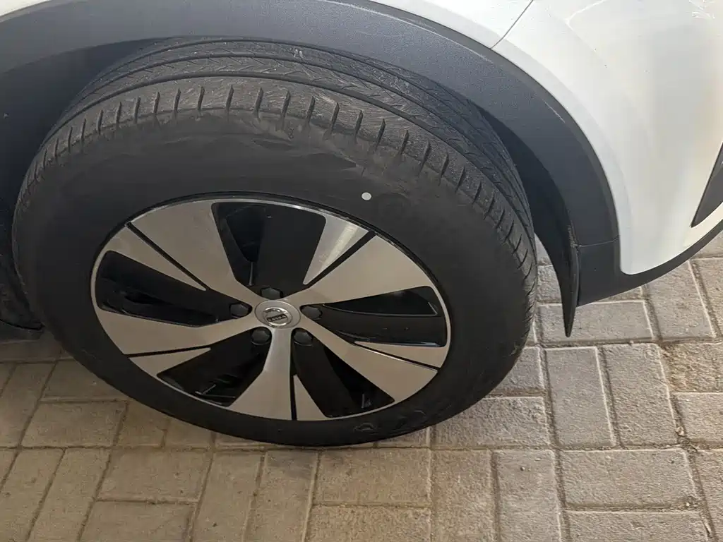 Volvo XC40 — миниатюра 10