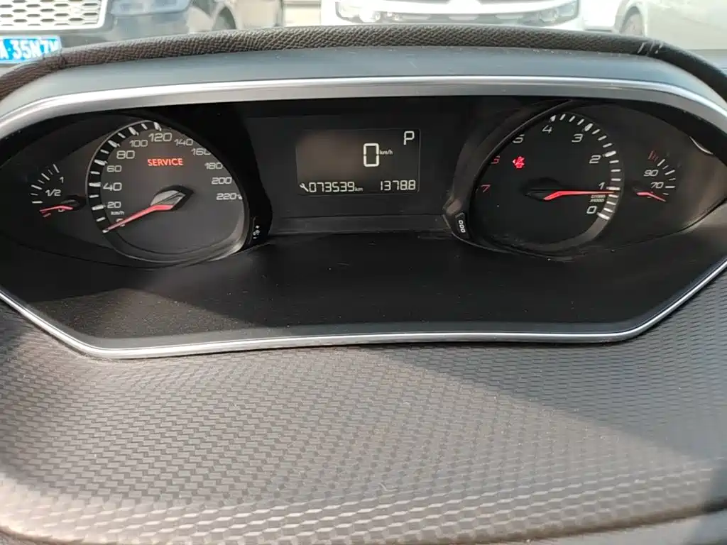Peugeot 308 — миниатюра 12