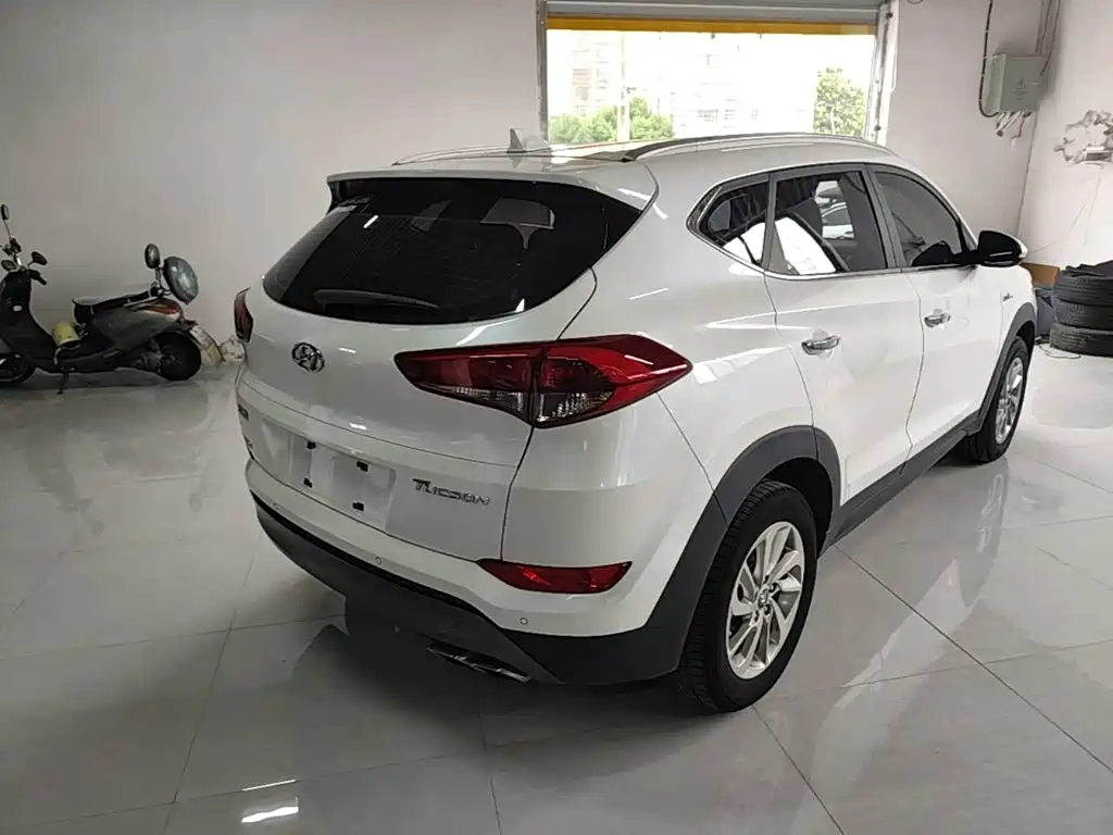 Hyundai Tucson — миниатюра 7