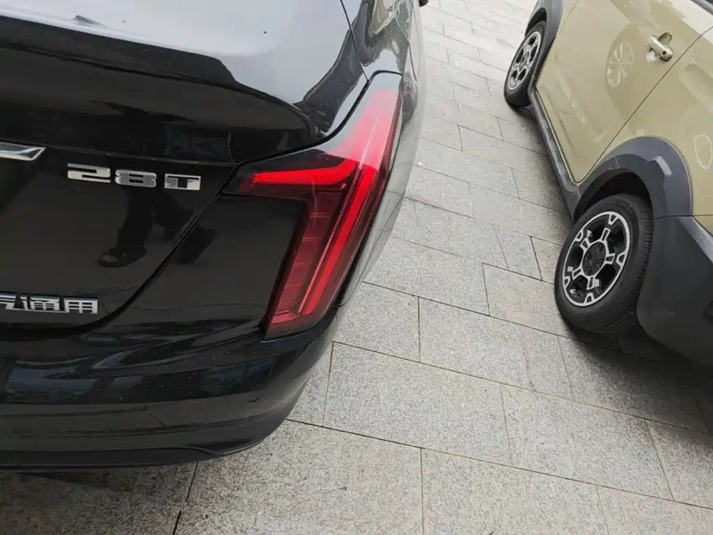 Cadillac CT5 — миниатюра 8