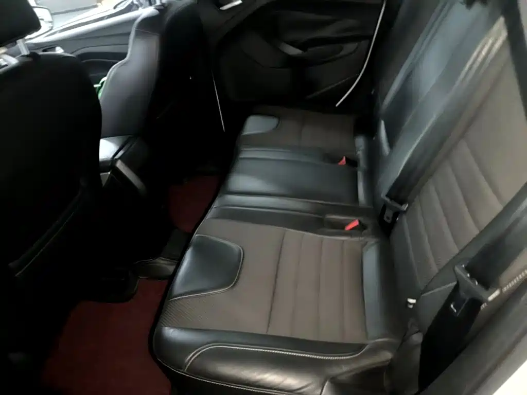 Ford Kuga — миниатюра 17