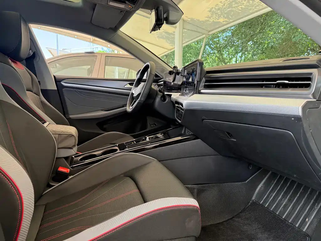 Volkswagen Lamando — миниатюра 12