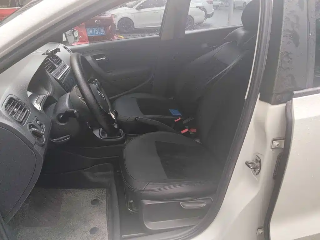 Volkswagen Polo — миниатюра 16