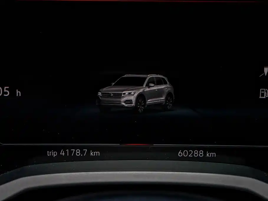 Volkswagen Touareg — миниатюра 16