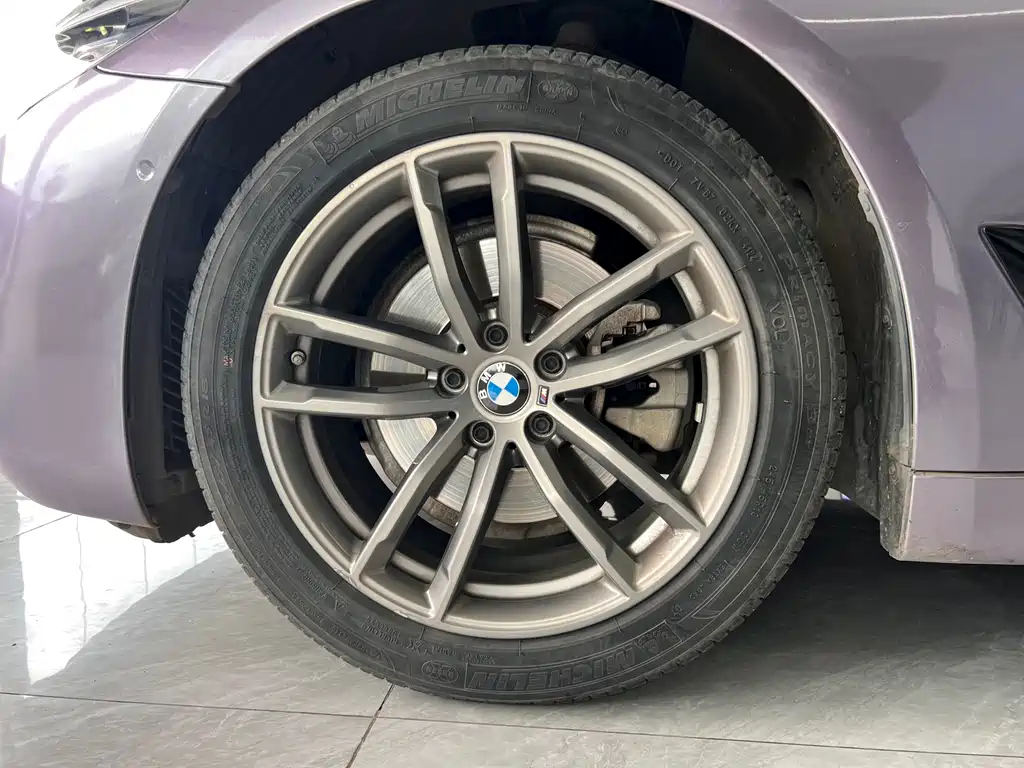 BMW 5 Series (Import) — миниатюра 14