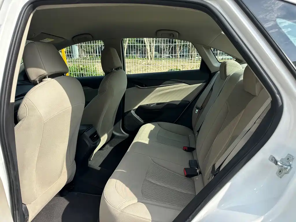 Buick Excelle — миниатюра 15