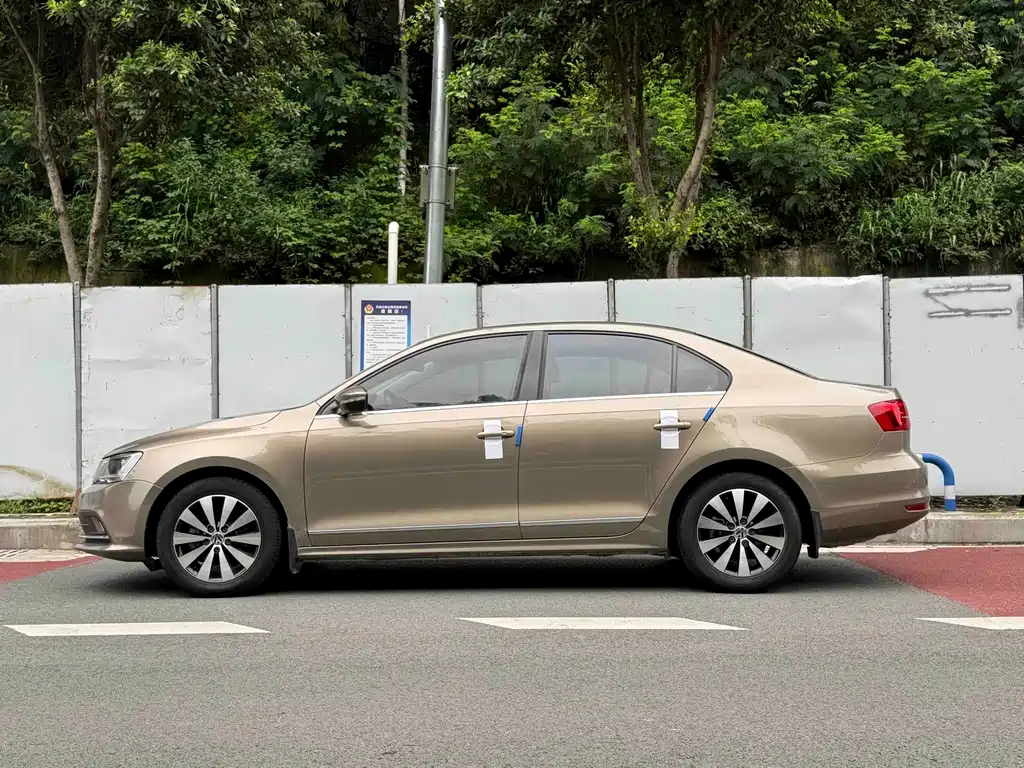 Volkswagen Sagitar — миниатюра 7