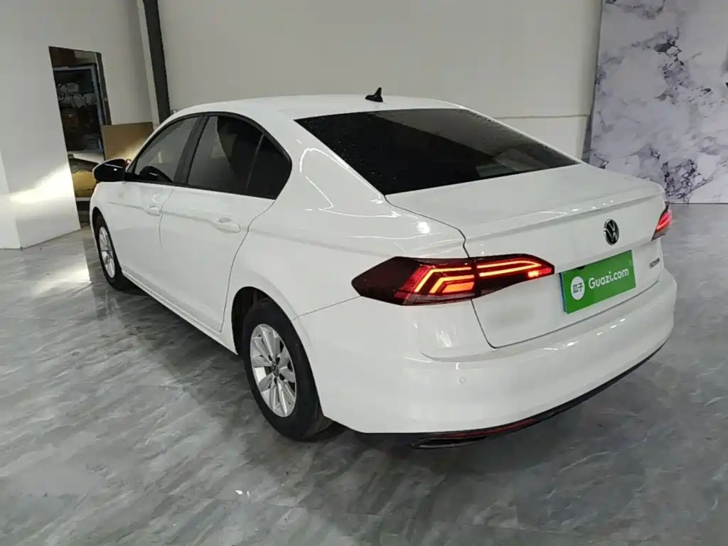 Volkswagen Bora — миниатюра 5