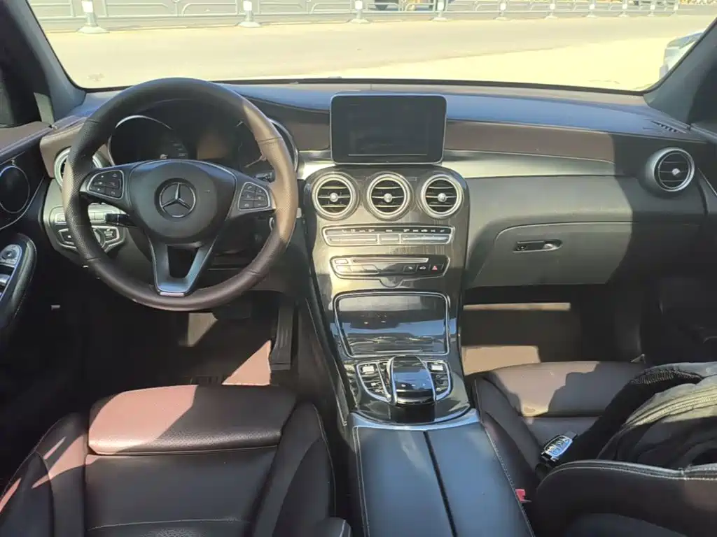Mercedes-Benz GLC — миниатюра 10