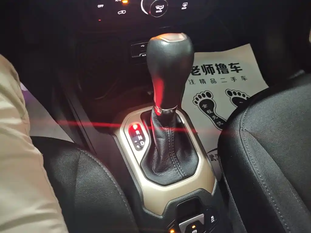 Jeep Renegade — миниатюра 14