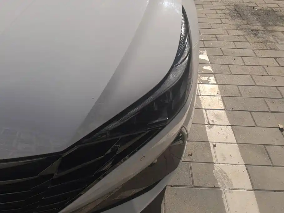 Hyundai Elantra — миниатюра 5