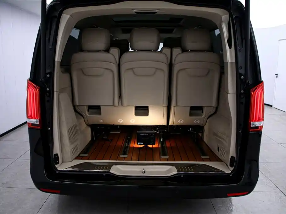 MERCEDES-BENZ V CLASS