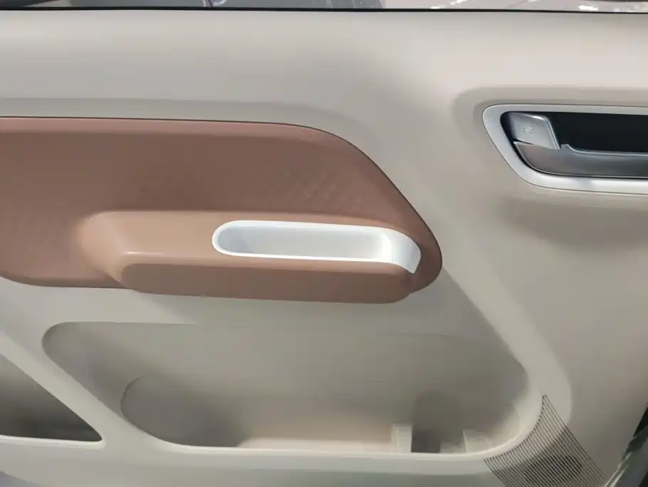 Wuling MINIEV — миниатюра 7