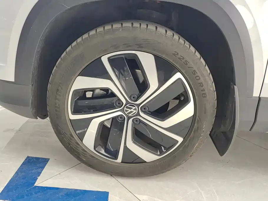 Volkswagen Tharu — миниатюра 6