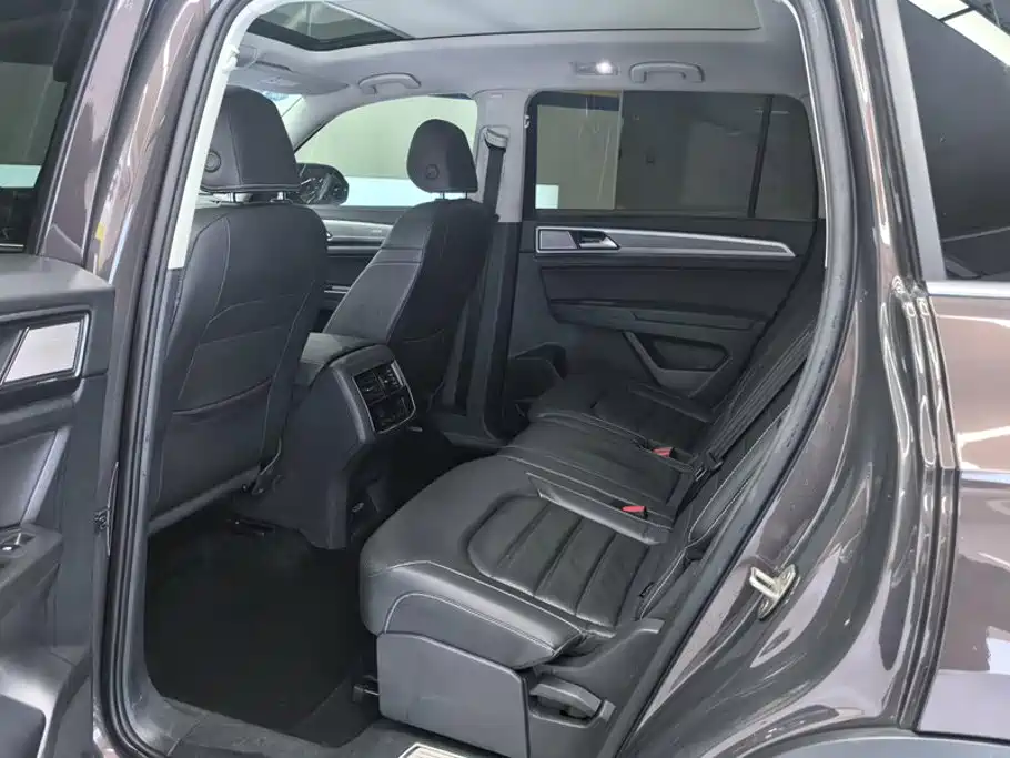 Volkswagen Teramont — миниатюра 11