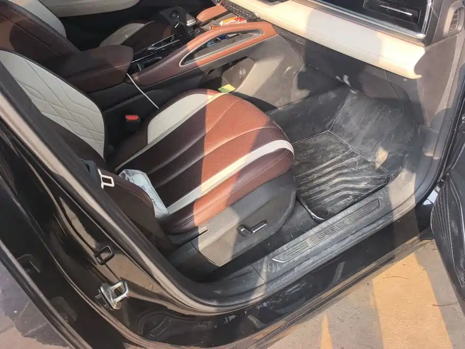 Geely Xingyue L — миниатюра 8