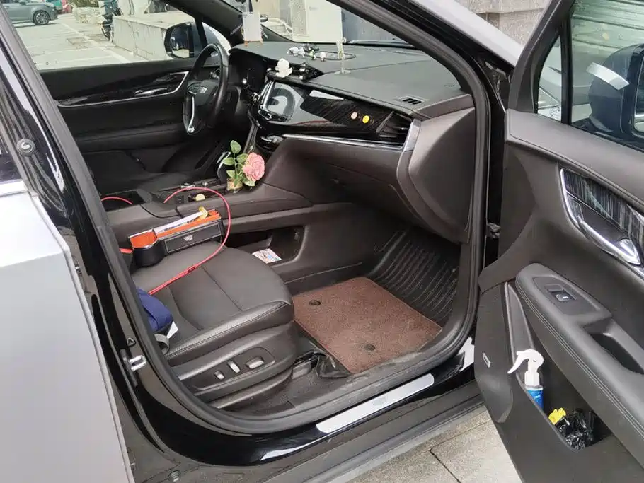 Cadillac XT6 — миниатюра 8