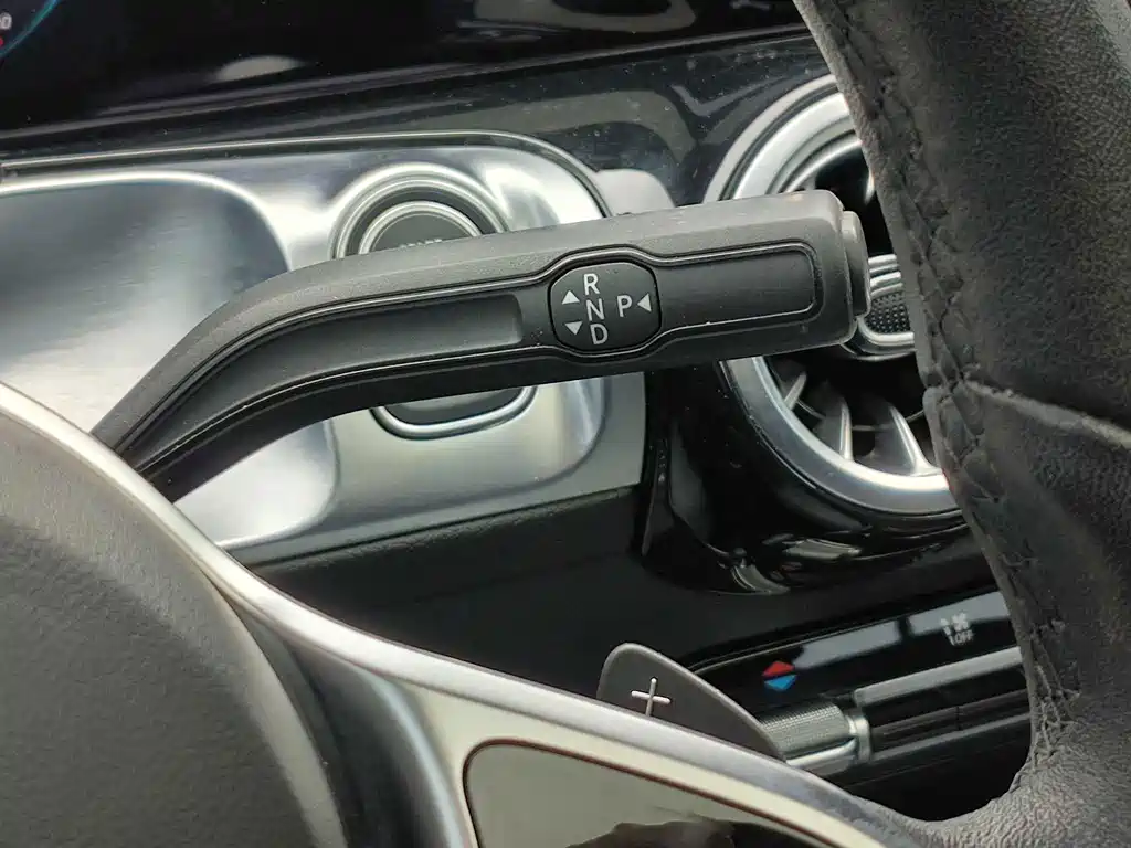 Mercedes-Benz GLB — миниатюра 10
