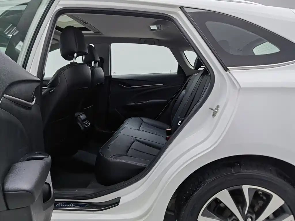 Buick Excelle — миниатюра 15