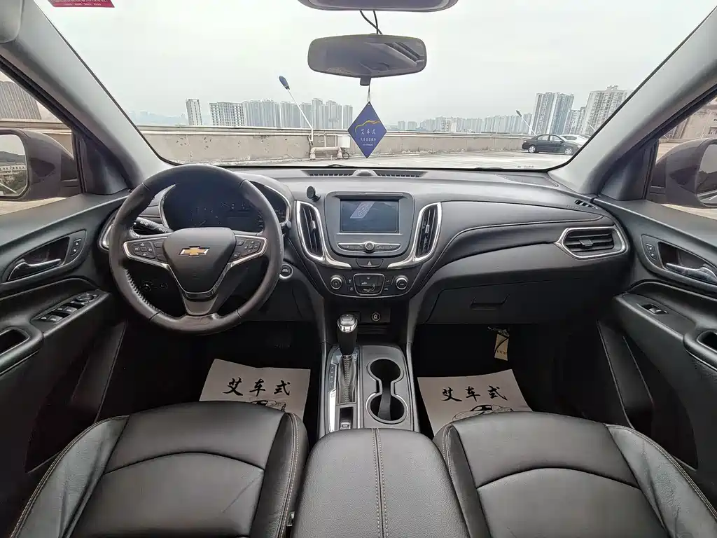 Chevrolet Equinox — миниатюра 26