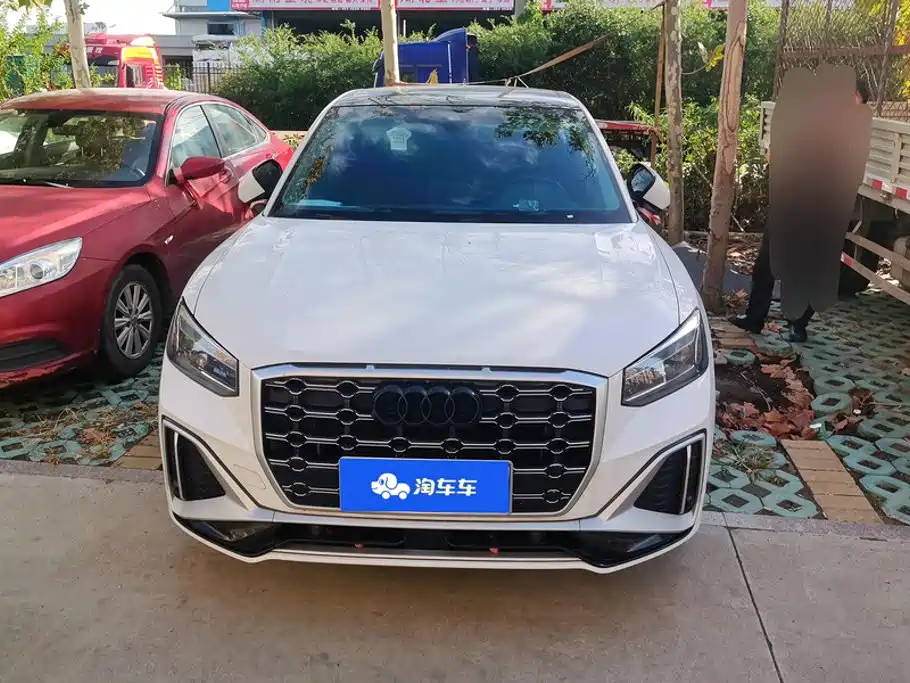 Audi Q2L — миниатюра 2