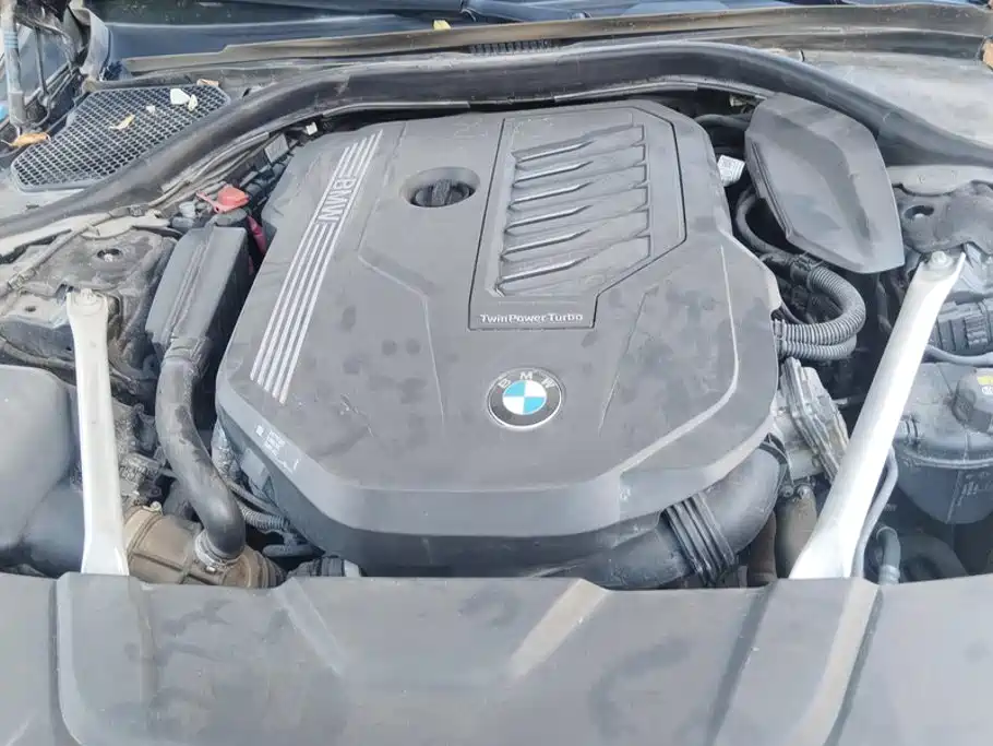 BMW 7 Series — миниатюра 10